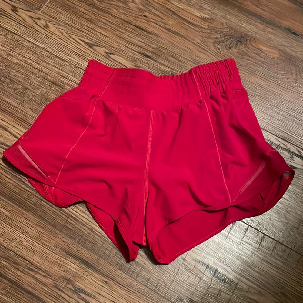 Red lulu shorts